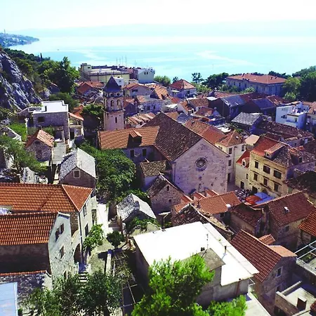 Charming City Centre Apartment * Omis