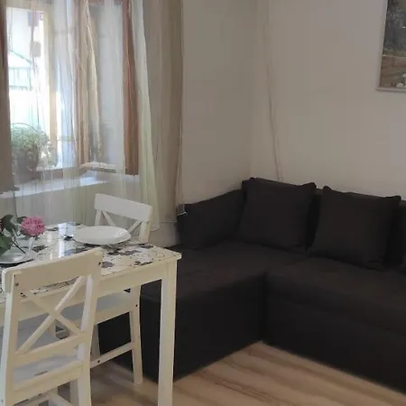 Charming City Centre Apartment *
