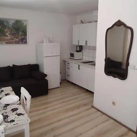 Charming City Centre Apartment * Omiš