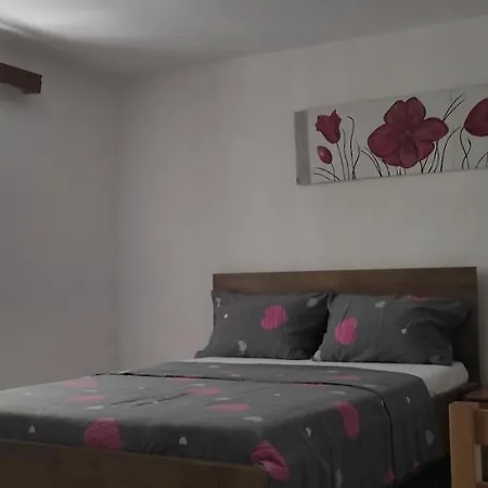 Lejlighed Charming City Centre Apartment
